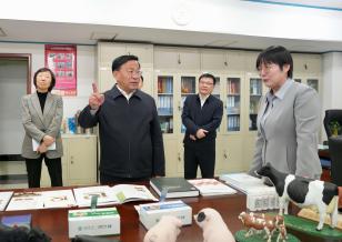 韩俊在农业农村部直属单位调研时强调 聚焦“三农”重大战略重大部署 务实有力支撑服务农业高质量发展